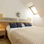 Tivoli Hotel 3*