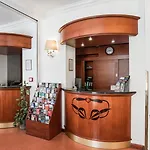 Tivoli Hotel 3*