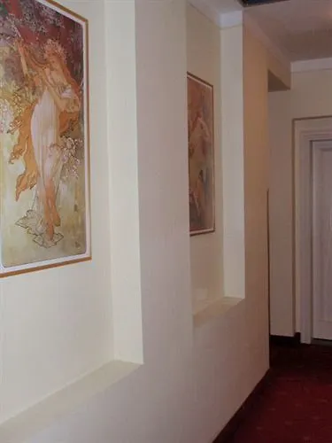Tivoli Otel 3*