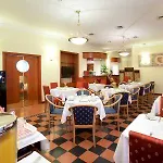 Tivoli Hotel