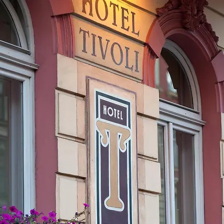 Отель Tivoli